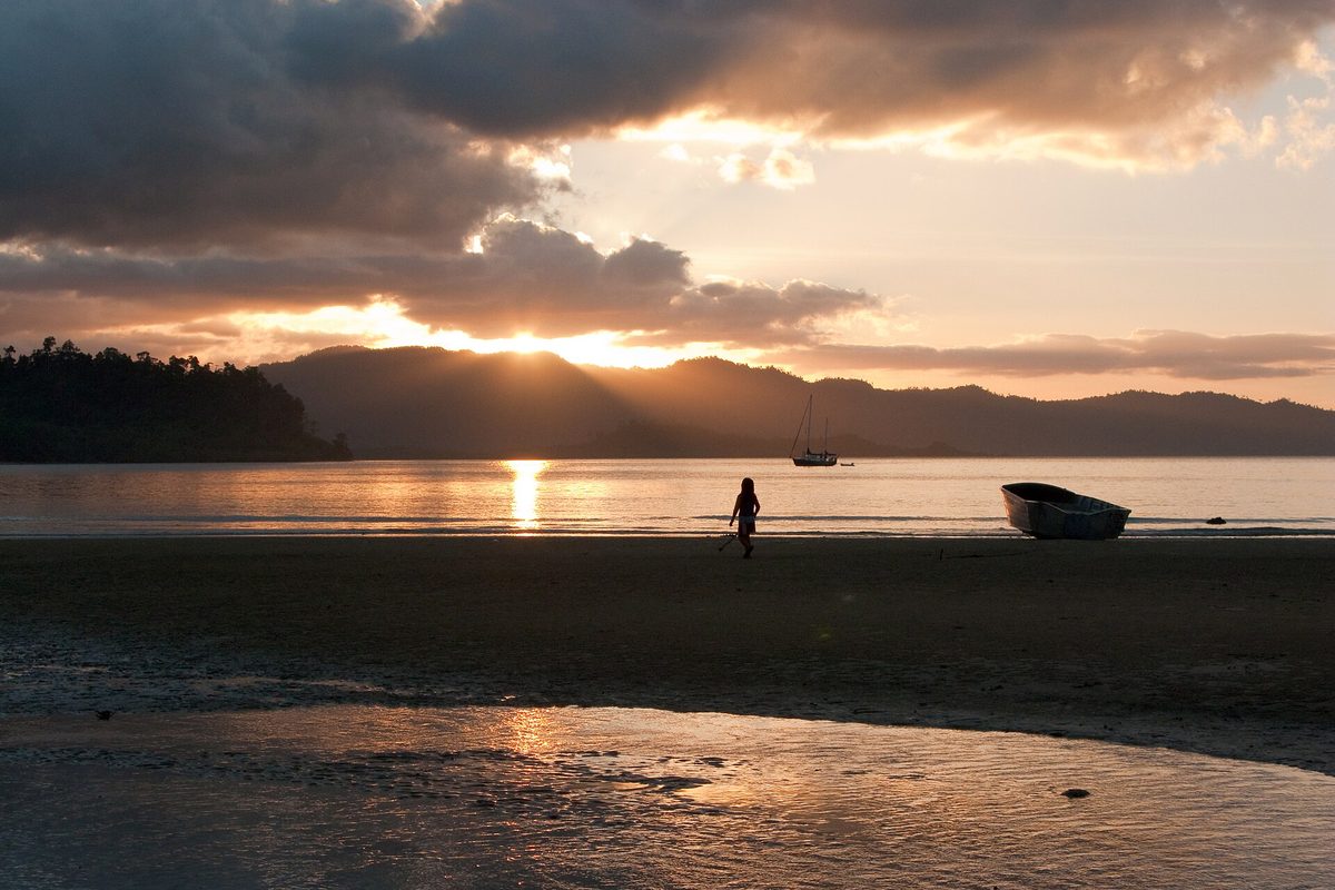 The quiet bay and boats at Port Barton, Palawan, a cheap alternative to El Nido