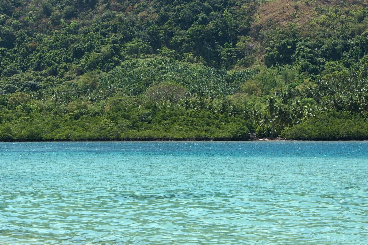 El Nido Palawan limestone cliffs and lagoon, the main rival to Boracay
