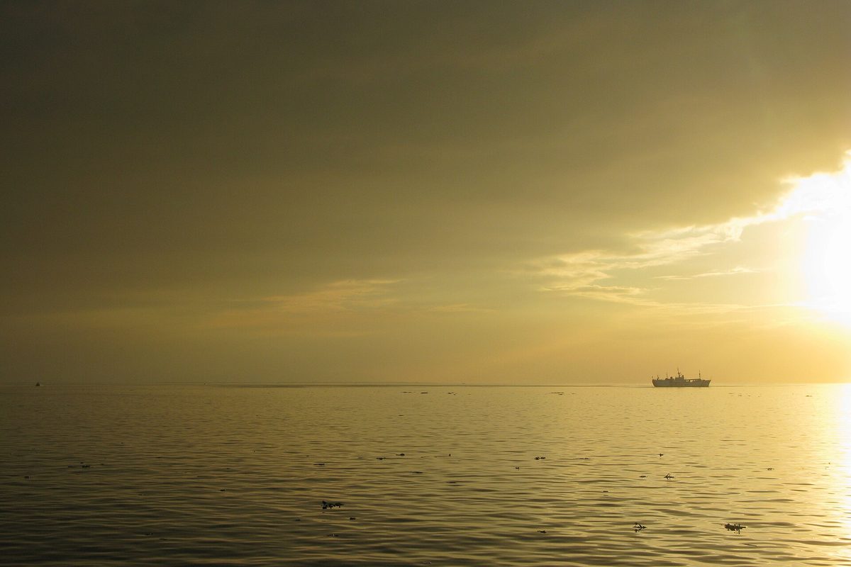 Sunset over Manila Bay along Roxas Boulevard