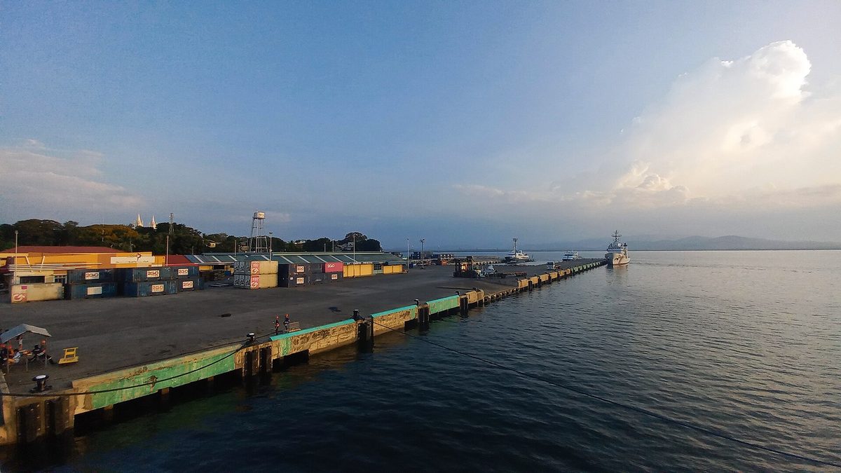 Puerto Princesa pier in Palawan, the budget gateway for reaching El Nido by van