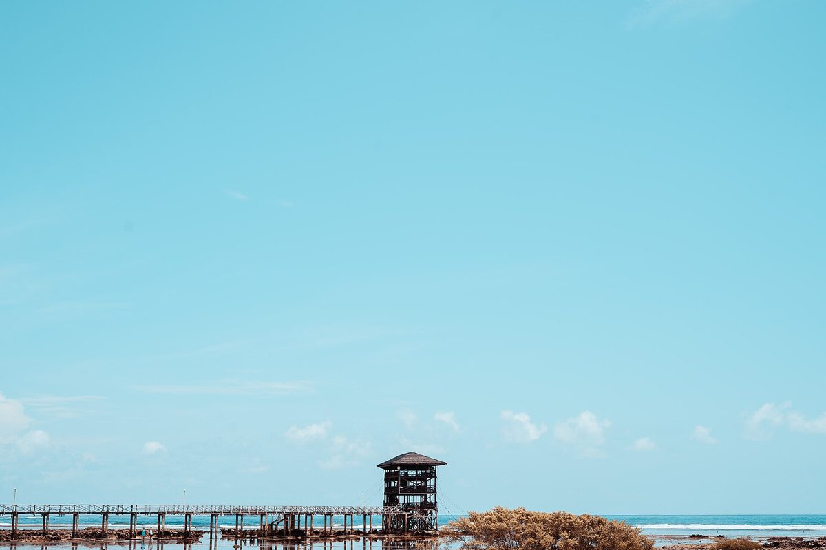 The Cloud 9 surf boardwalk on Siargao island, the surf finale of the beach-and-dive variant