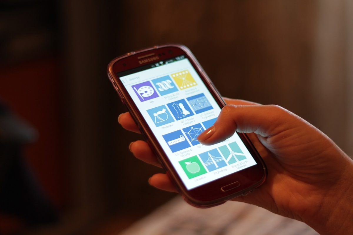 A smartphone screen of the kind that supports an eSIM for Philippines travel