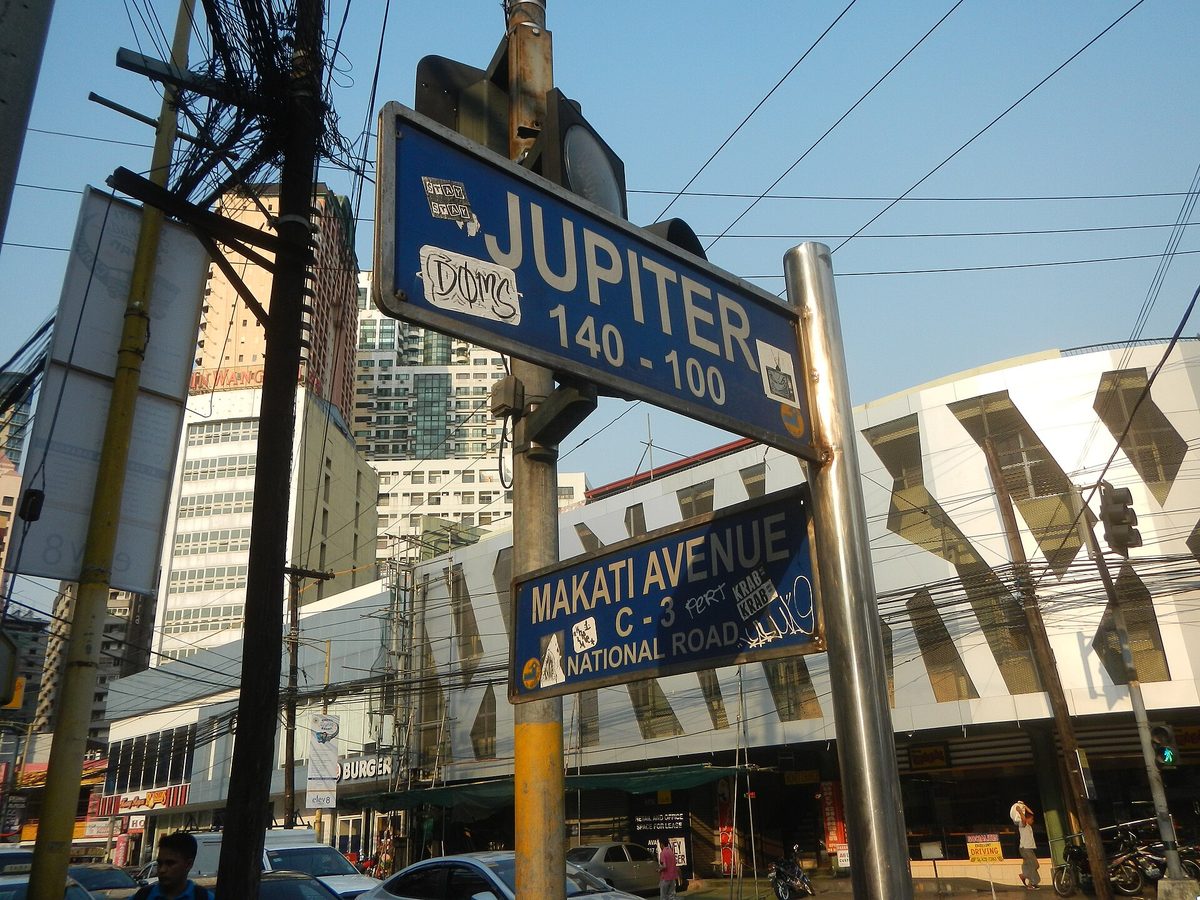 Street scene in Poblacion, Makati, the nightlife and backpacker district of Manila